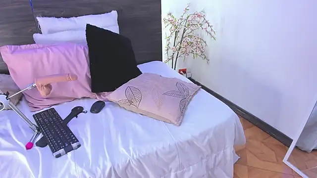 Brianna_Maya Adlı Modelin Canlı XXX Sohbeti