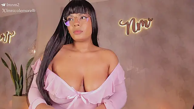 Czat XXX na żywo – Nicolemorelli2