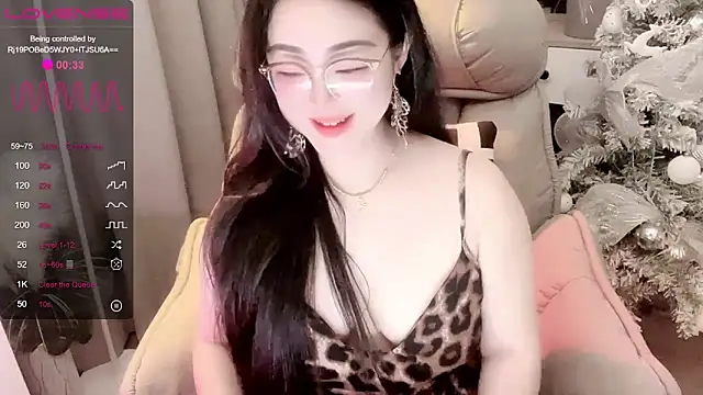 Monica-666888-'s Webcam Show