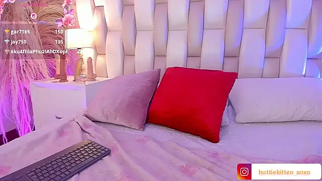 Viollet_xoxo Chat XXX in diretta