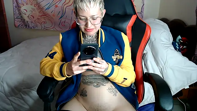 ArrangedFoot Adlı Modelin Canlı XXX Sohbeti