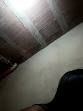 Živý XXX chat Giselabrunette25