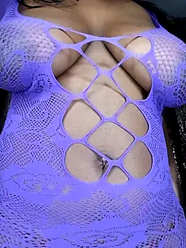 แชท XXX สดของ Tushy_baiby2000