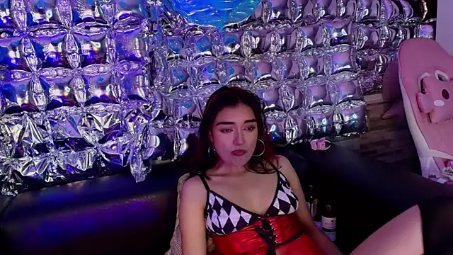 lala_cherry Adlı Modelin Canlı XXX Sohbeti