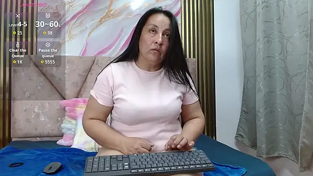 Živý XXX chat EvelinLee02