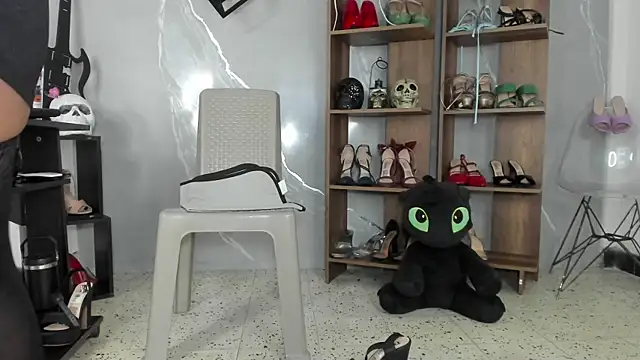 Czat XXX na żywo – MirandaHaguen