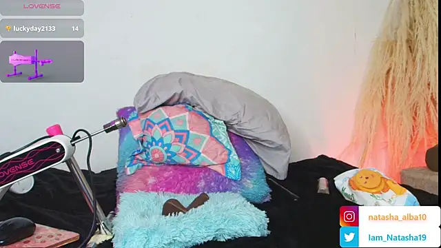 NatashaEgnath Chat XXX live