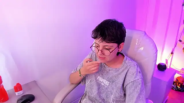 Nathaly_ds élő XXX-chatje