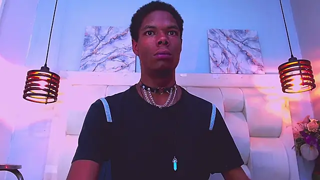 Czat XXX na żywo – Santiago_Ortiz_