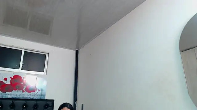 pinky_f00x's Live XXX Chat