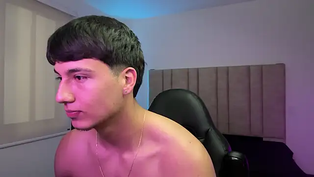 CHRIS_MORGAN1 élő XXX-chatje