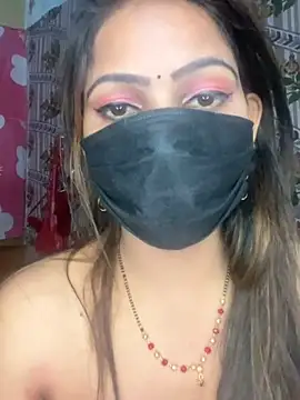 CUTI-NAINA's Live XXX Chat