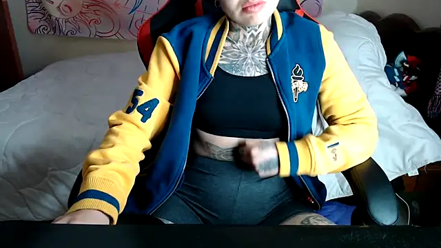 ArrangedFoot's Live XXX Chat