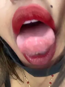 CUTI-NAINA 라이브 XXX 채팅