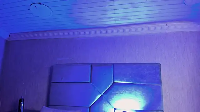 NaomySakura 现场XXX聊天