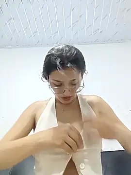 Ary-18: онлайн-секс-чат