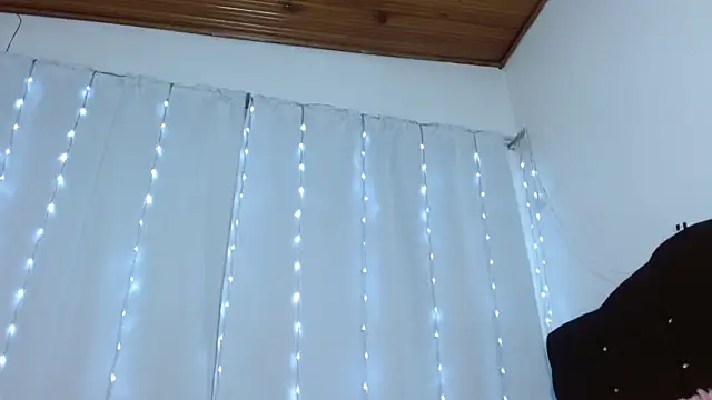 Chat XXX en directo de Charlothe_Wright