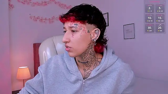 Luci_Rose élő XXX-chatje