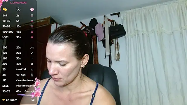 Scarlett_3X Chat XXX live