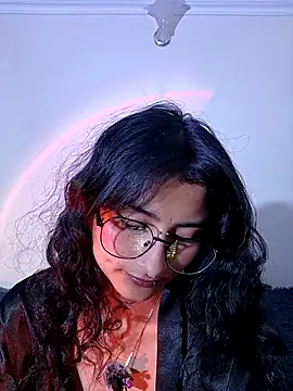 Lili__Clan Adlı Modelin Web Kamerası Şovu