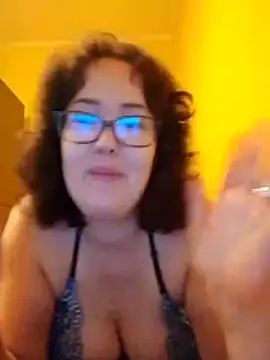 Chat +18 de KatarinaStripper ao vivo