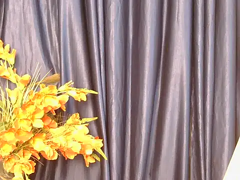 Piyyuu 在線直播表演