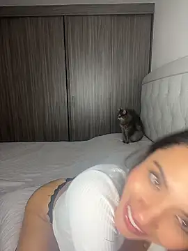 Nicole_stonee Chat XXX in diretta