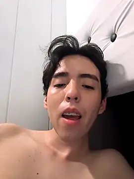 Lucca__555 Obrolan Langsung XXX