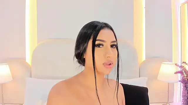 دردشة SalomeeBell الجنسية المباشرة