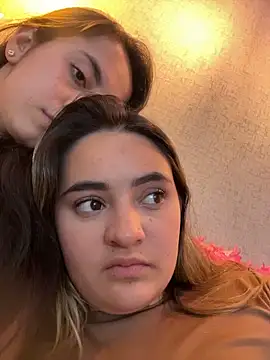 دردشة Antonella_Julieta الجنسية المباشرة