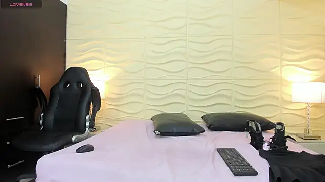 IsabellaDaft's Live XXX Chat