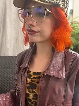 Živý XXX chat Alice_Hecatee