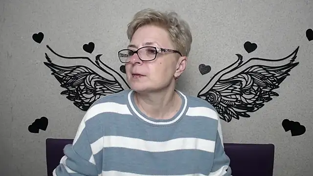 Chatroom XXX en direct de EmiliaGree