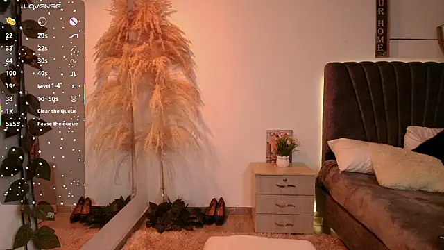 miaoconell: онлайн-секс-чат