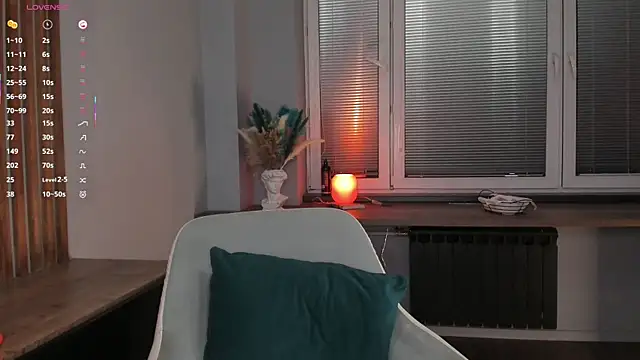 OssieCrews' Live XXX Chat