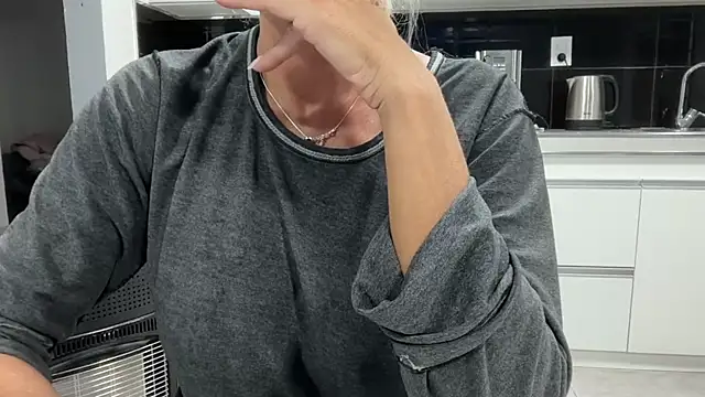 Chatroom XXX en direct de Reyna63