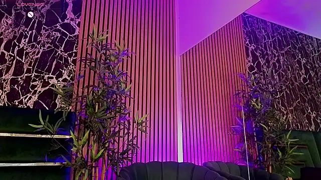 Show de BarbieKara na webcam