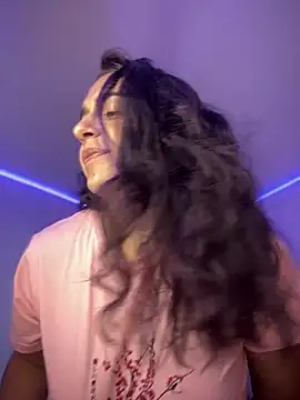 Živý XXX chat Alice777_