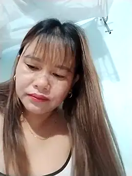 Moubie1: онлайн-секс-чат