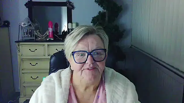 BridgetBlueEyes 现场XXX聊天