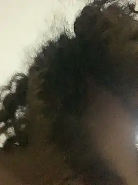 Chat XXX ao vivo de Lilybrunette_