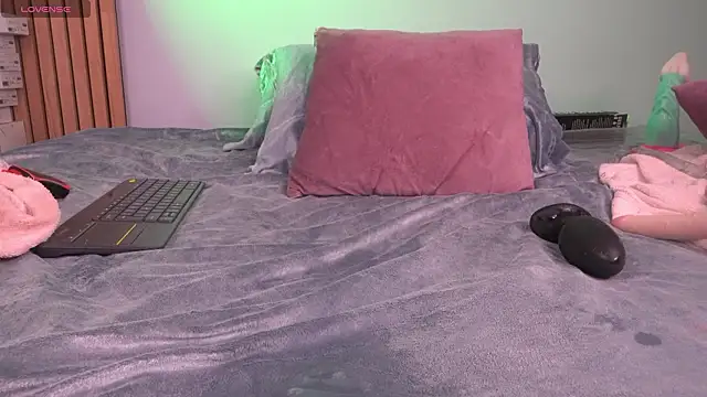 mia-reeves' Live XXX Chat