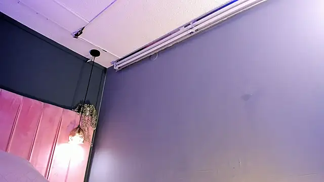 riley_bensongh Chat XXX live