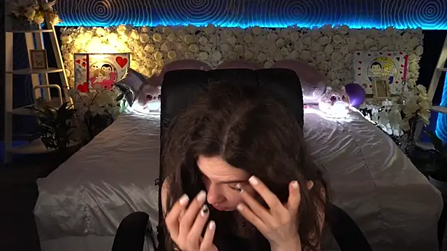 BabyFlowerr's Live XXX Chat