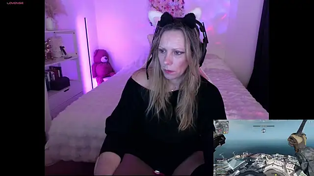 ArchangelTheFrancaise Adlı Modelin Web Kamerası Şovu