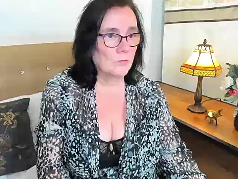 แชท XXX สดของ DorisDesire