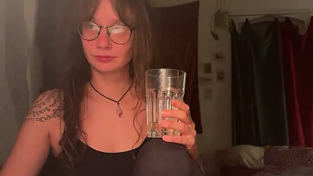 Chat +18 de nyxo_ ao vivo