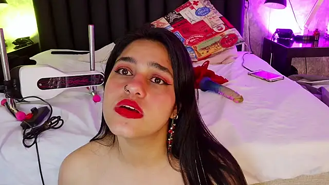 crystaldarliing's Live XXX Chat