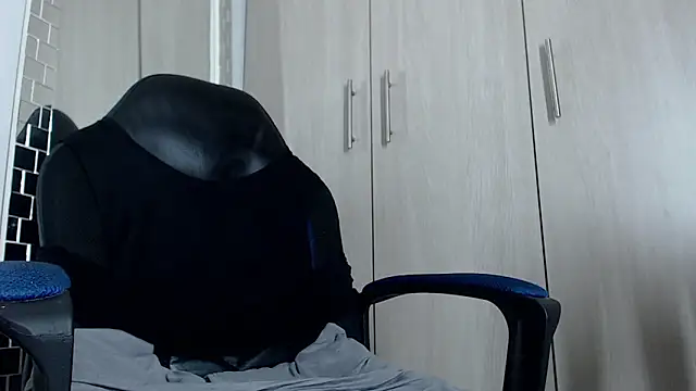 Nash_fit18's Live XXX Chat