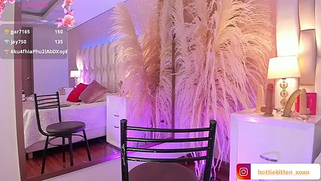 Živý XXX chat Viollet_xoxo